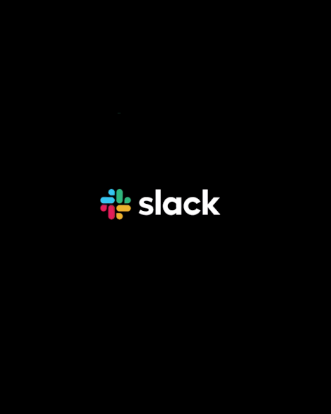 Logo von Slack mit bunten Symbolen auf schwarzem Hintergrund.